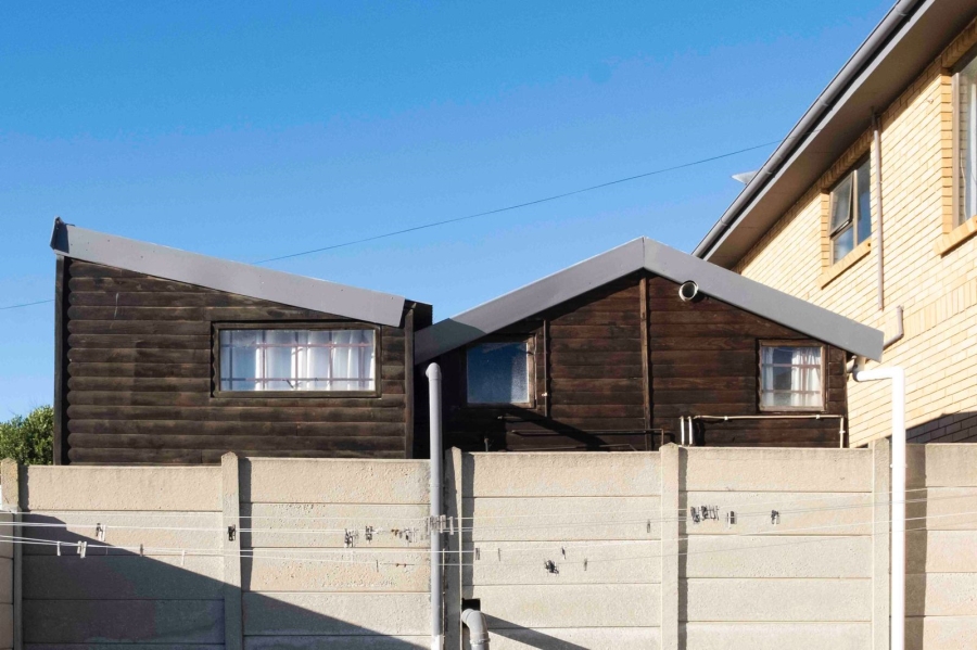 5 Bedroom Property for Sale in Dana Bay Western Cape